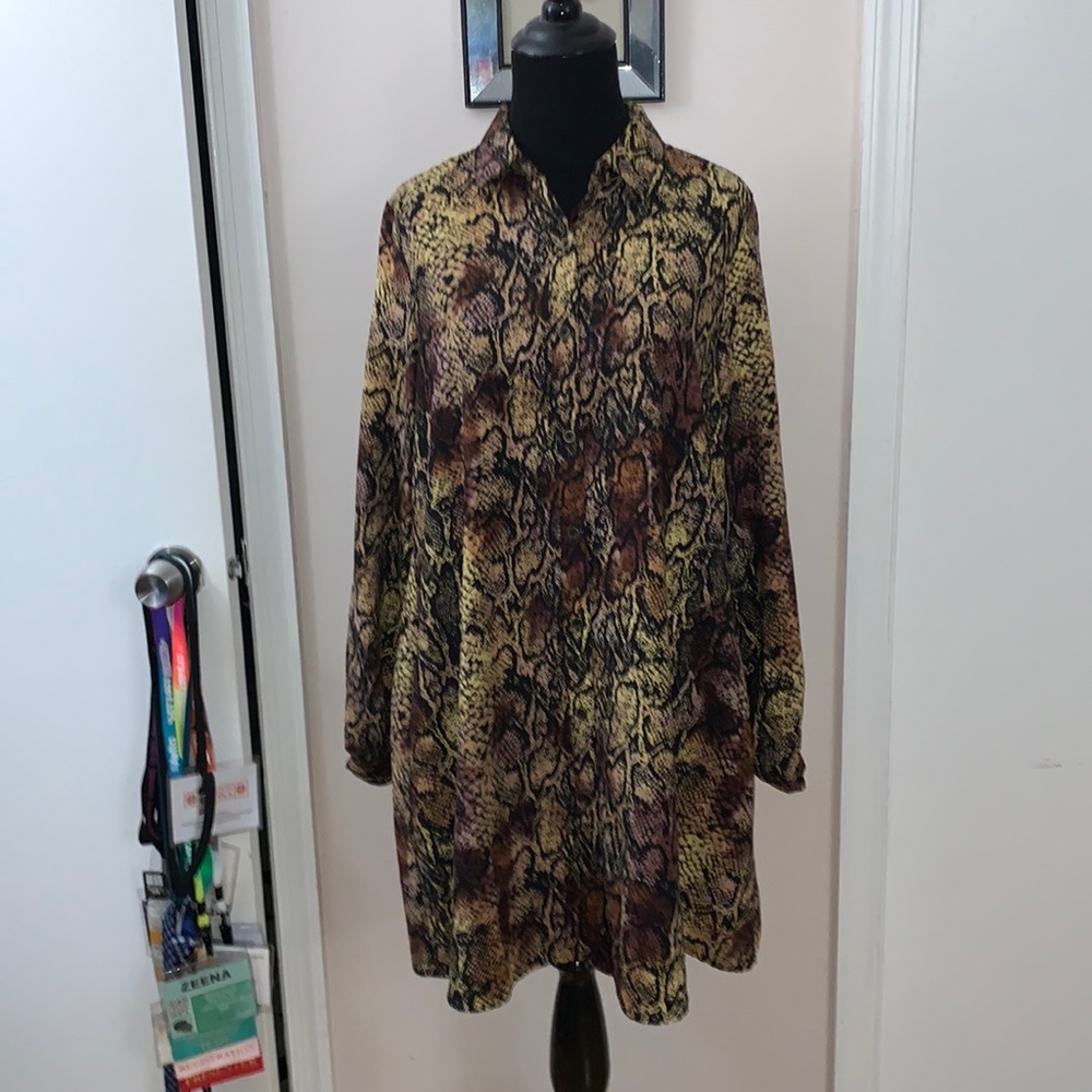 Scoop Snake Print Shirt Dress